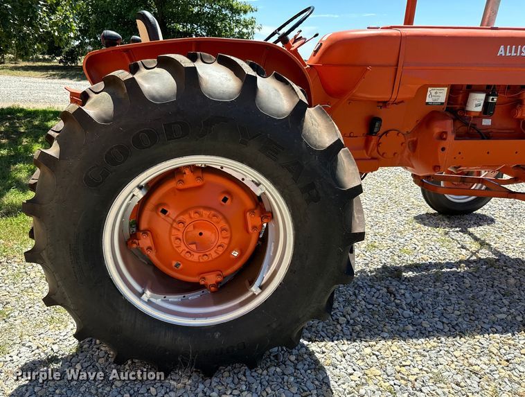 image for item MU9874 1959 Allis-Chalmers  D17 tractor