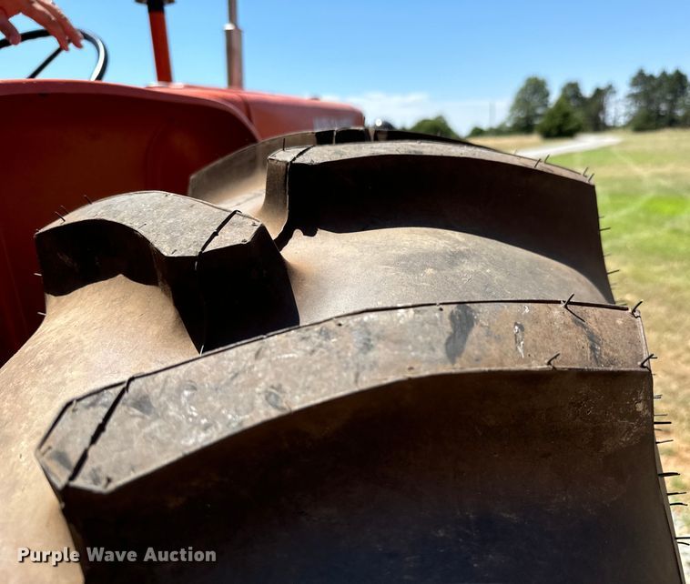 image for item MU9874 1959 Allis-Chalmers  D17 tractor