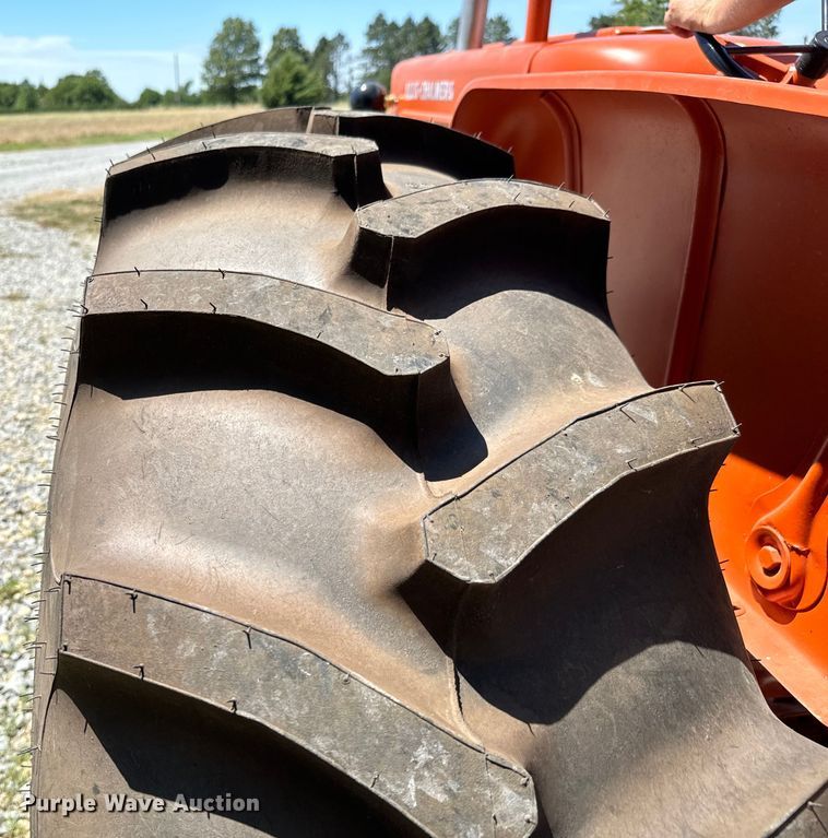 image for item MU9874 1959 Allis-Chalmers  D17 tractor