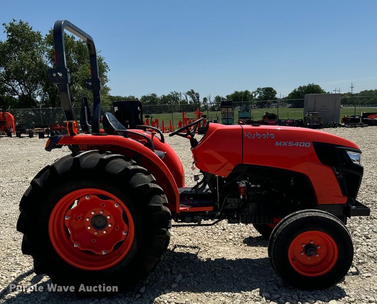 image for item NL9997 2021 Kubota MX5400F tractor