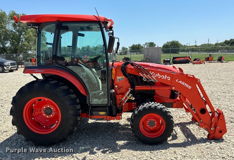 image for item NL9998 2021 Kubota  L6060D MFWD tractor 