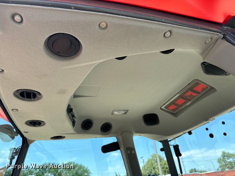 image for item NL9998 2021 Kubota  L6060D MFWD tractor 