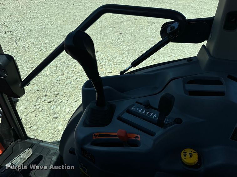 image for item NL9998 2021 Kubota  L6060D MFWD tractor 