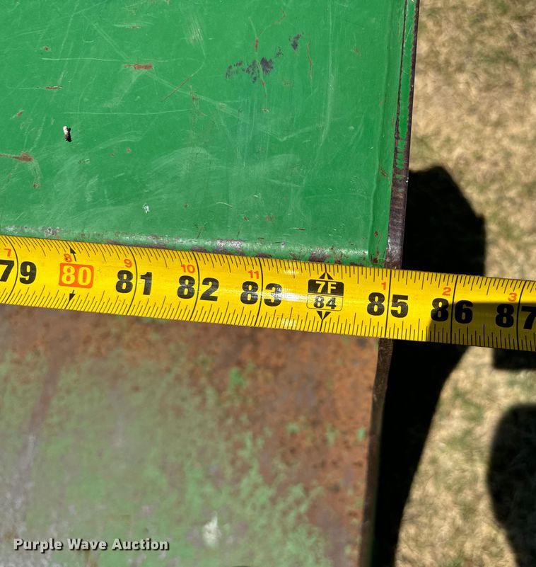 image for item NQ9632 2015 John Deere 5100 E MFWD tractor