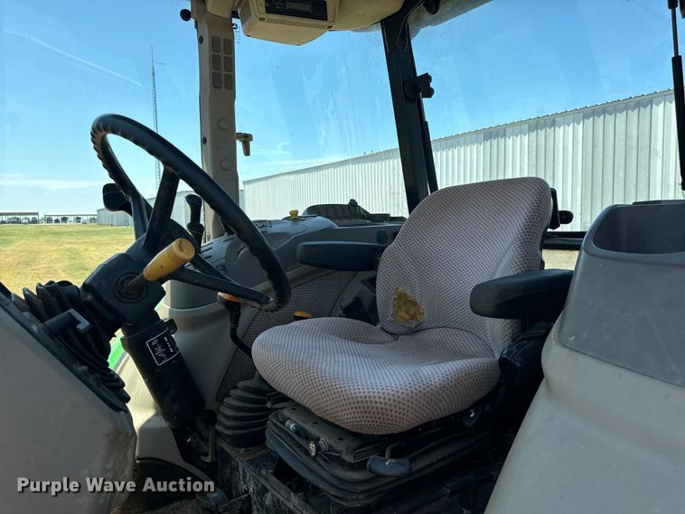 image for item NQ9632 2015 John Deere 5100 E MFWD tractor