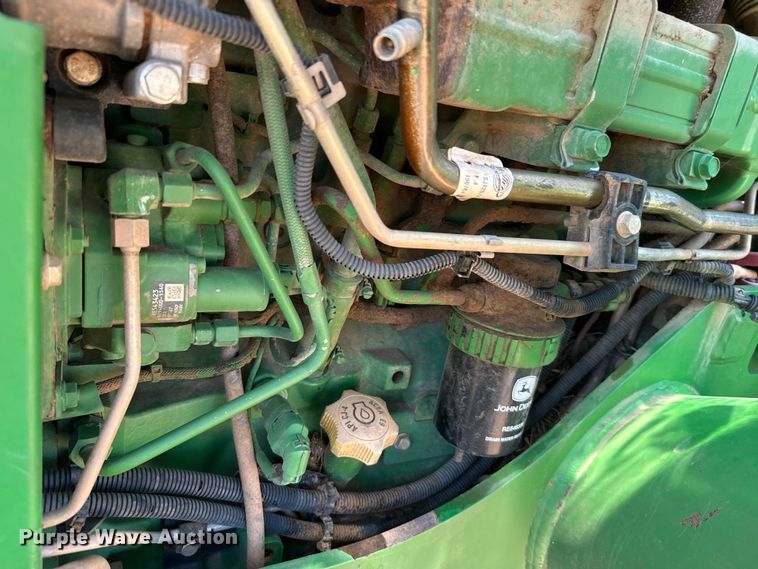 image for item NQ9632 2015 John Deere 5100 E MFWD tractor