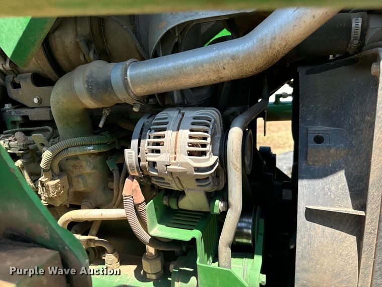 image for item NQ9632 2015 John Deere 5100 E MFWD tractor
