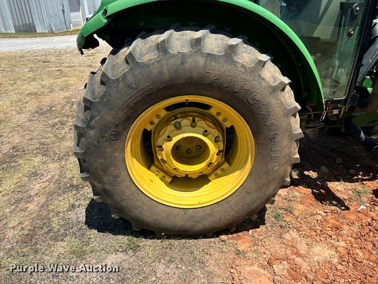 image for item NQ9632 2015 John Deere 5100 E MFWD tractor