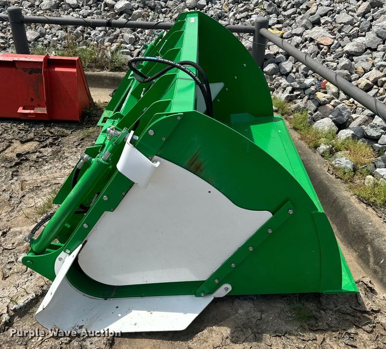 image for item NQ9635 Hustler 180 skid steer auger bucket