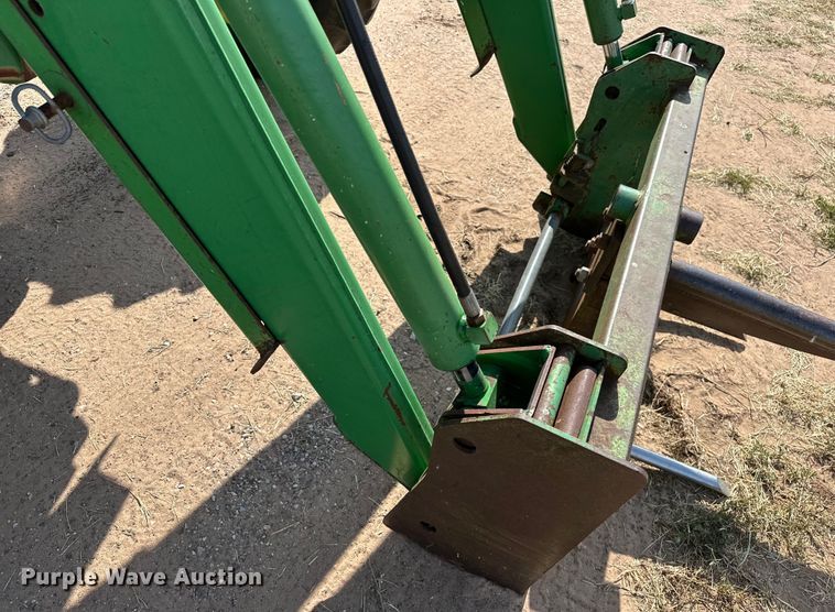 image for item NR9819 2004 John Deere 6420 MFWD tractor