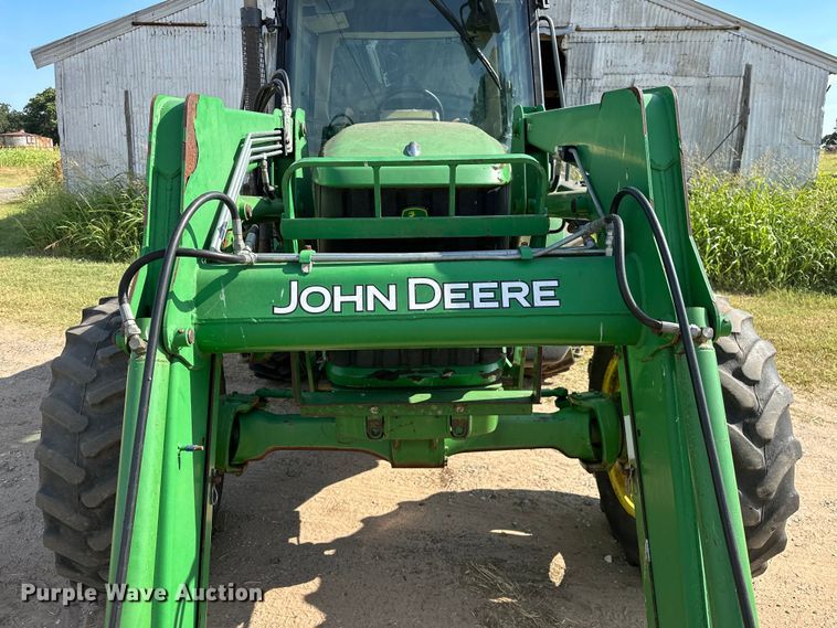 image for item NR9819 2004 John Deere 6420 MFWD tractor