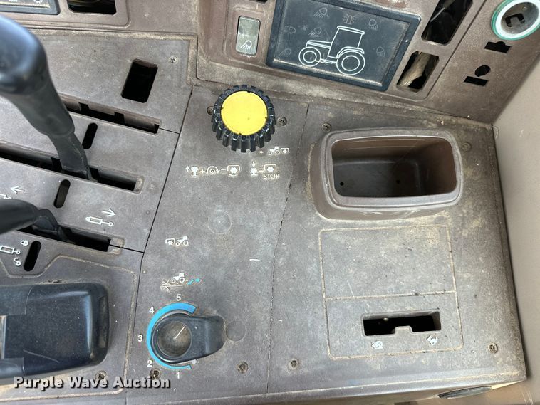 image for item NR9819 2004 John Deere 6420 MFWD tractor