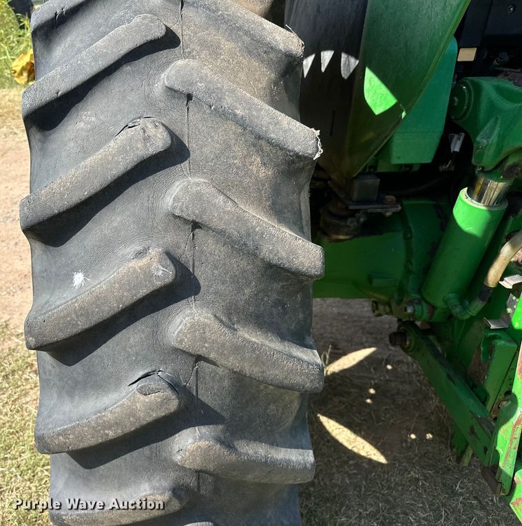 image for item NR9819 2004 John Deere 6420 MFWD tractor