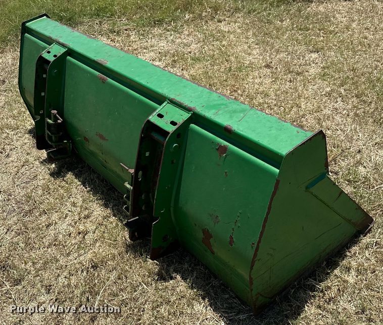 image for item NR9819 2004 John Deere 6420 MFWD tractor