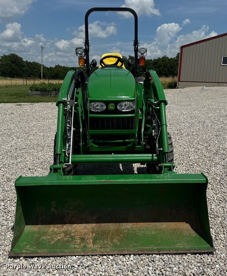 image for item OF9700 2013 John Deere 3520 MFWD tractor