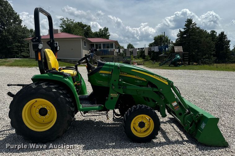 image for item OF9700 2013 John Deere 3520 MFWD tractor