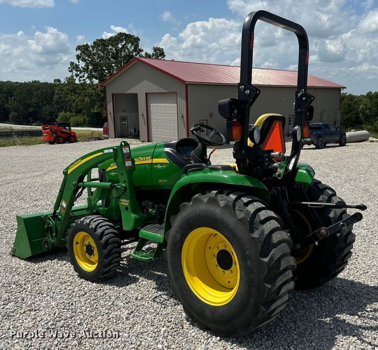image for item OF9700 2013 John Deere 3520 MFWD tractor