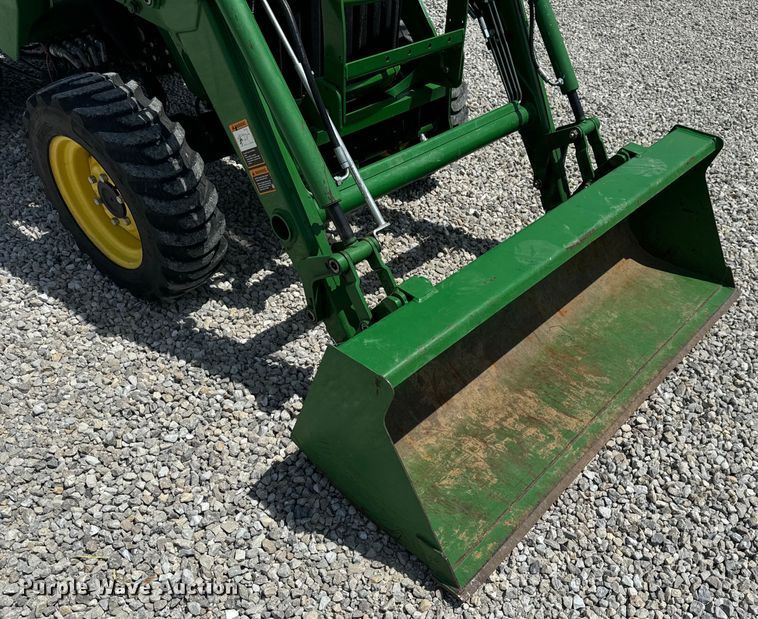 image for item OF9700 2013 John Deere 3520 MFWD tractor