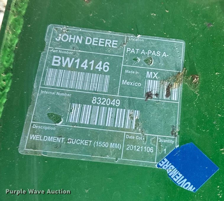 image for item OF9700 2013 John Deere 3520 MFWD tractor