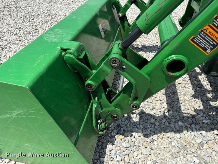 image for item OF9700 2013 John Deere 3520 MFWD tractor