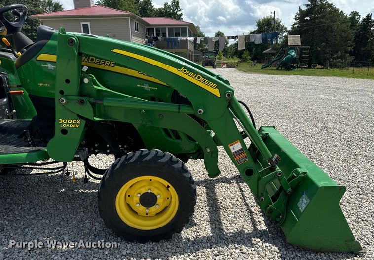 image for item OF9700 2013 John Deere 3520 MFWD tractor
