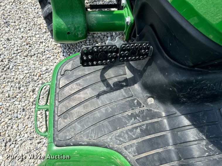 image for item OF9700 2013 John Deere 3520 MFWD tractor