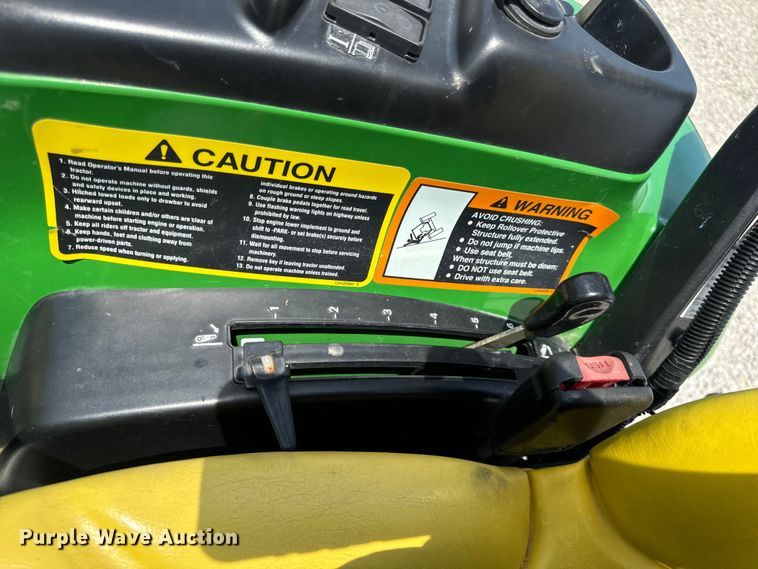 image for item OF9700 2013 John Deere 3520 MFWD tractor