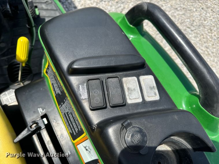 image for item OF9700 2013 John Deere 3520 MFWD tractor