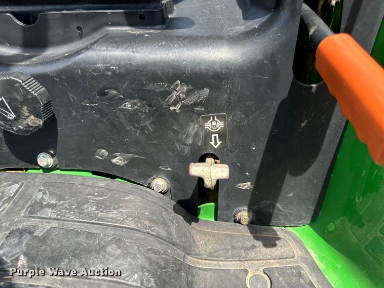 image for item OF9700 2013 John Deere 3520 MFWD tractor