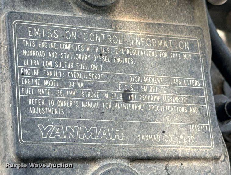 image for item OF9700 2013 John Deere 3520 MFWD tractor