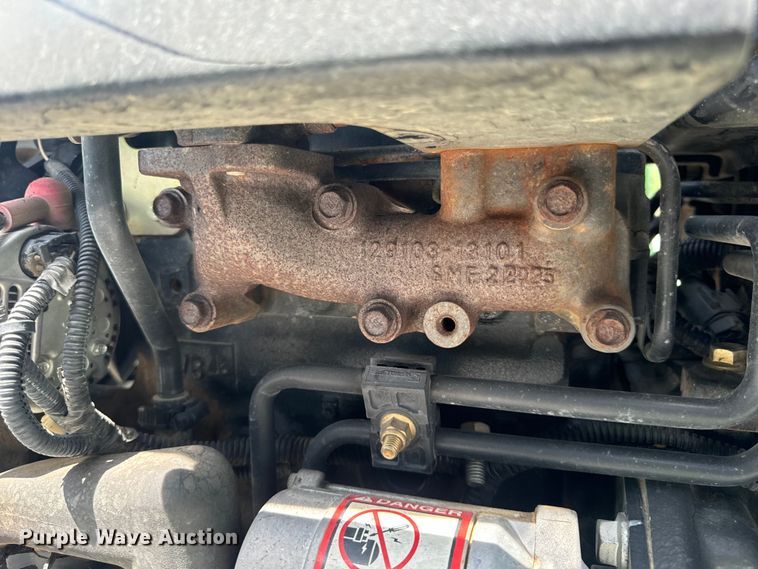 image for item OF9700 2013 John Deere 3520 MFWD tractor