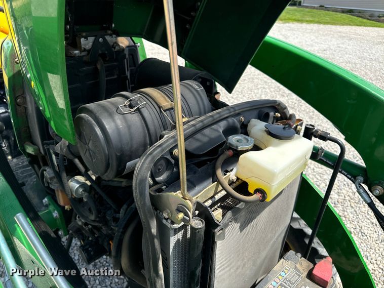 image for item OF9700 2013 John Deere 3520 MFWD tractor