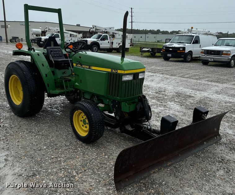 image for item OF9776 1994 John Deere 870 MFWD tractor