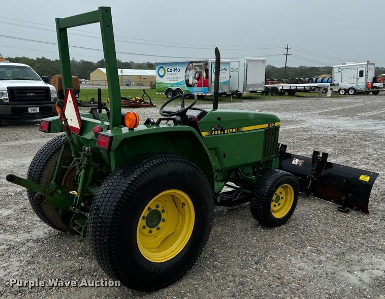 image for item OF9776 1994 John Deere 870 MFWD tractor
