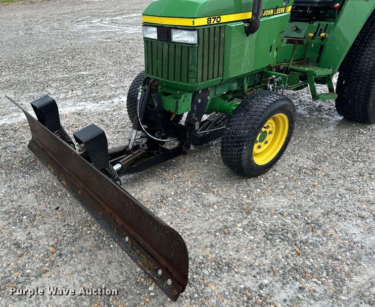 image for item OF9776 1994 John Deere 870 MFWD tractor