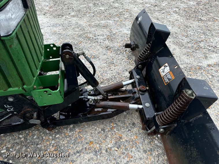 image for item OF9776 1994 John Deere 870 MFWD tractor