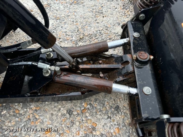 image for item OF9776 1994 John Deere 870 MFWD tractor