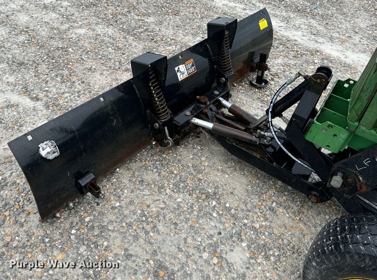 image for item OF9776 1994 John Deere 870 MFWD tractor