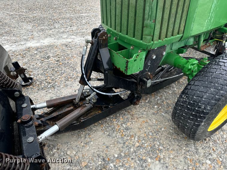 image for item OF9776 1994 John Deere 870 MFWD tractor