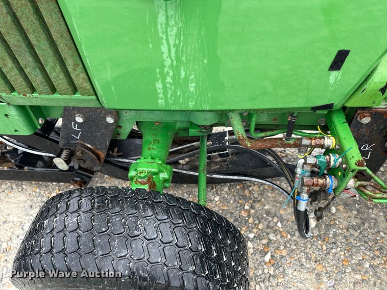 image for item OF9776 1994 John Deere 870 MFWD tractor