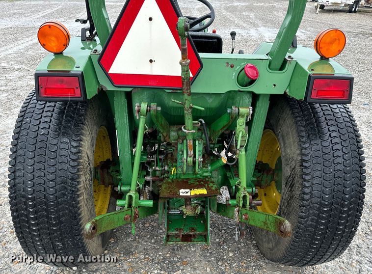 image for item OF9776 1994 John Deere 870 MFWD tractor
