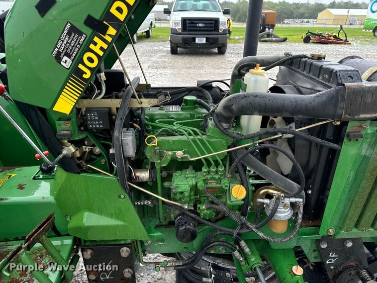 image for item OF9776 1994 John Deere 870 MFWD tractor