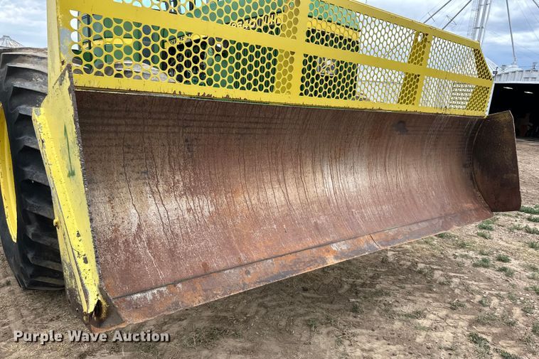 image for item OL9671 1980 John Deere 8640 4WD tractor