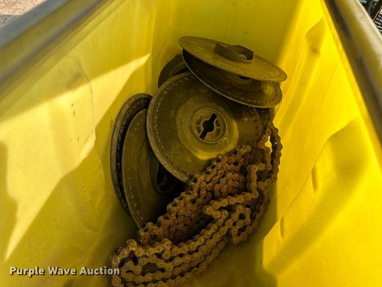 image for item OL9724 John Deere 1750 no-till planter