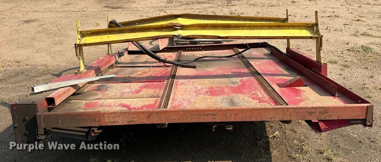 image for item OL9733 Farmhand bale accumulator