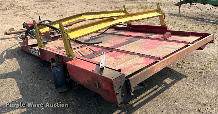 image for item OL9733 Farmhand bale accumulator