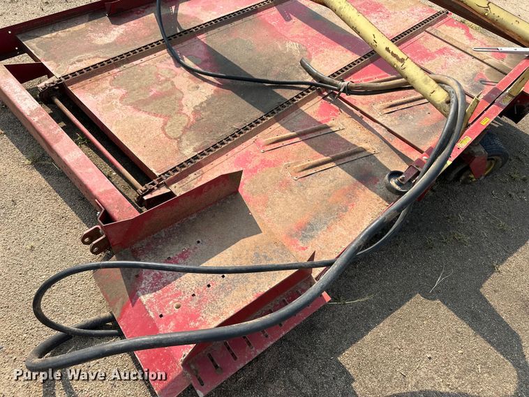 image for item OL9733 Farmhand bale accumulator