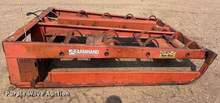 image for item OL9735 Farmhand H118-A bale accumulator grapple