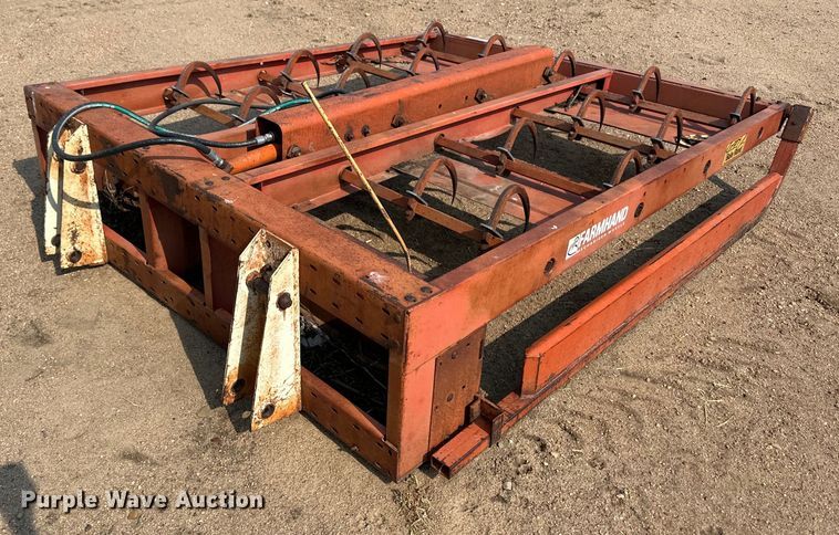 image for item OL9735 Farmhand H118-A bale accumulator grapple