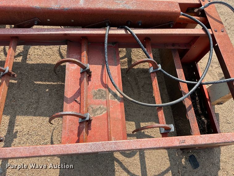 image for item OL9735 Farmhand H118-A bale accumulator grapple